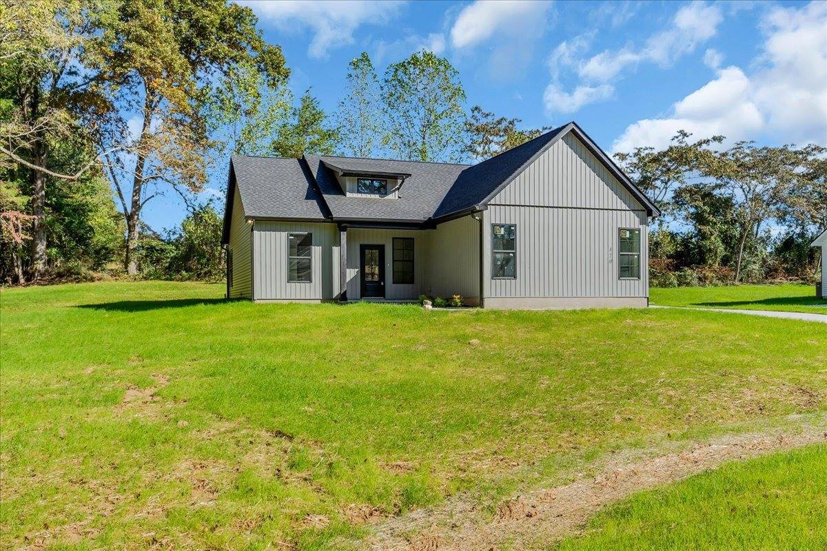 470 Sherwood Dr, McMinnville, TN 37110