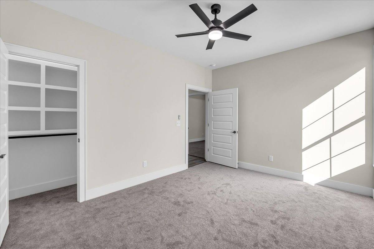 470 Sherwood Dr, McMinnville, TN 37110