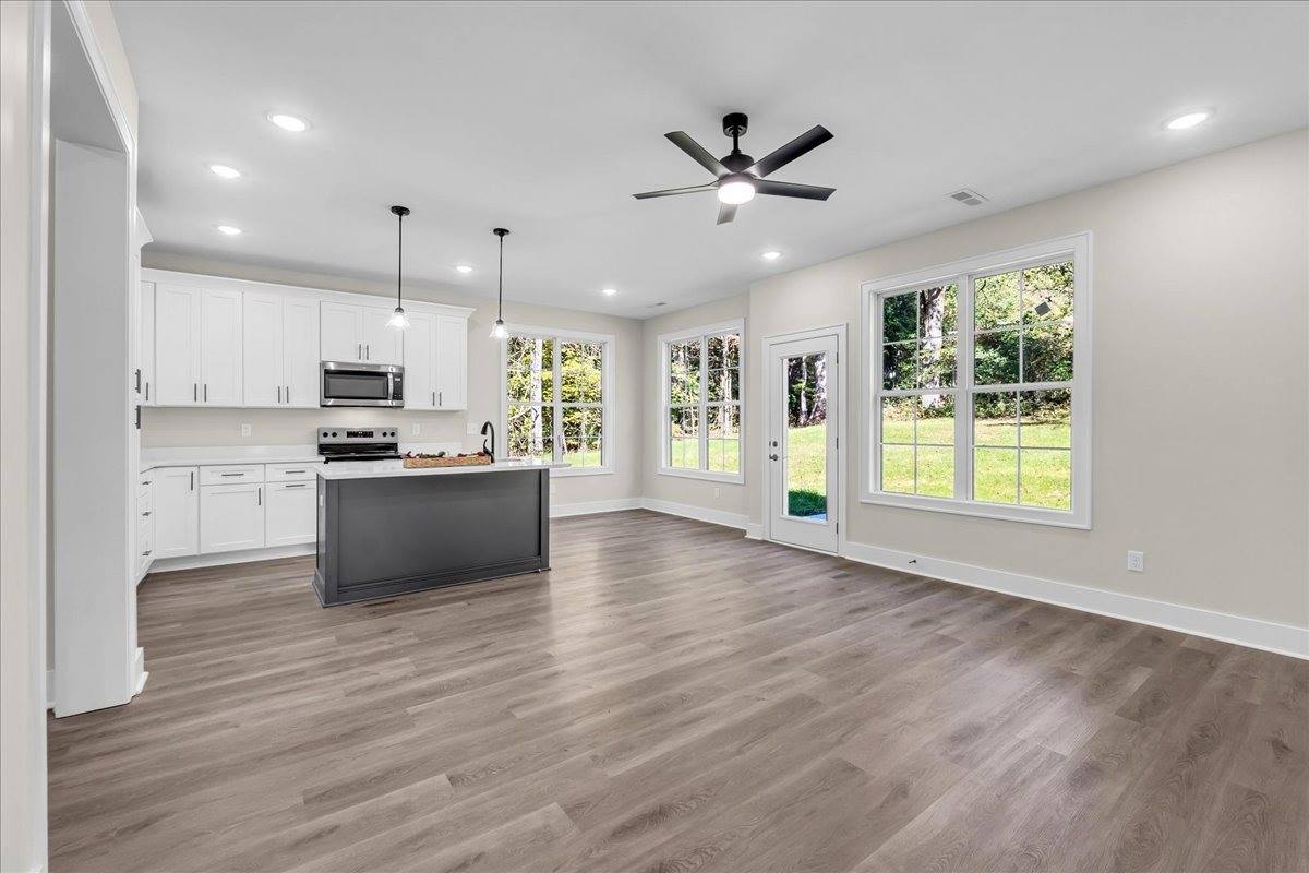 470 Sherwood Dr, McMinnville, TN 37110