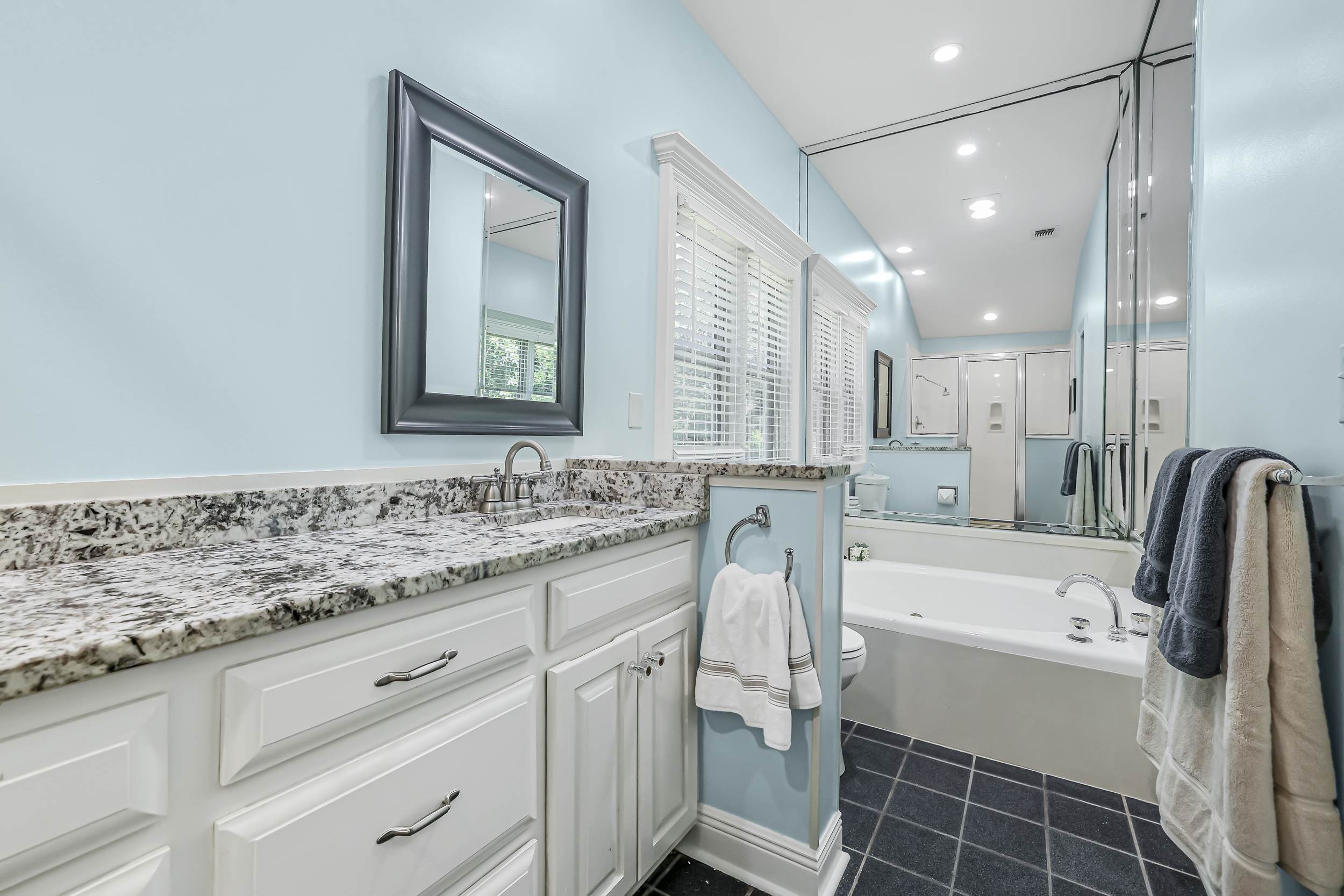 2604 Evergreen Lane, Biloxi, MS 39531