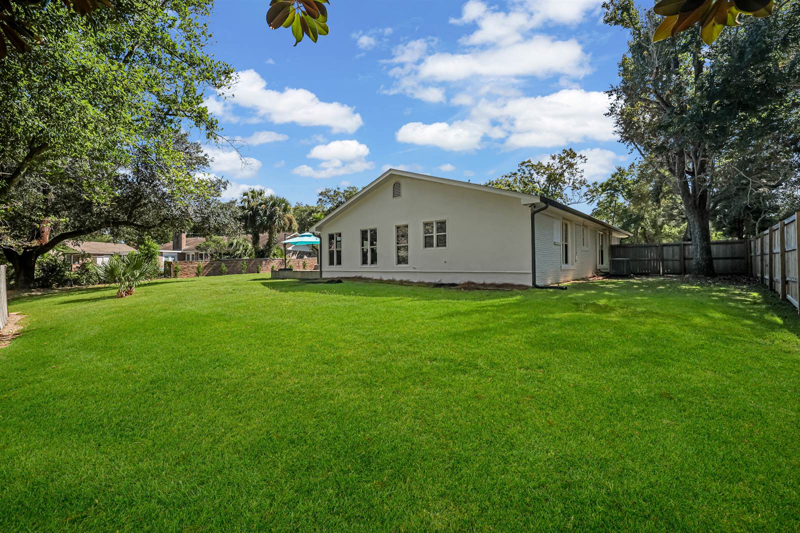 2604 Evergreen Lane, Biloxi, MS 39531