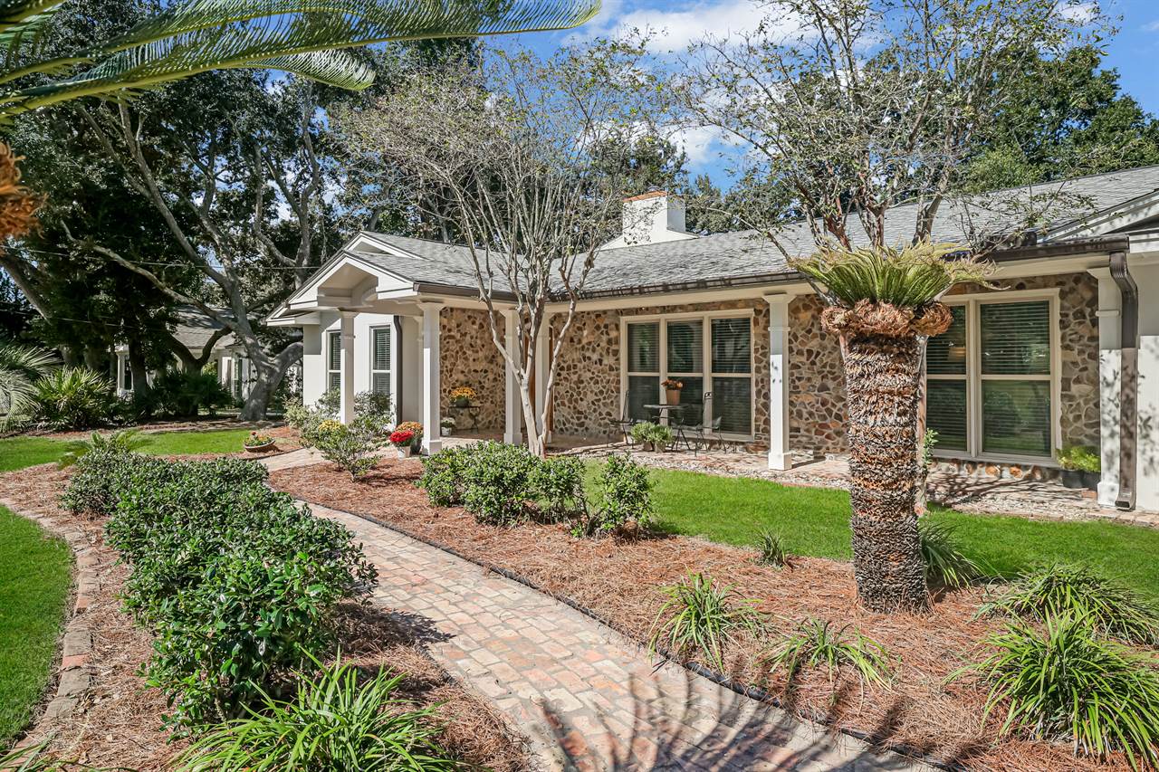 2604 Evergreen Lane, Biloxi, MS 39531