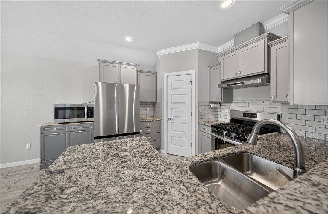 440 Willow Drive, Centerton, AR 72719