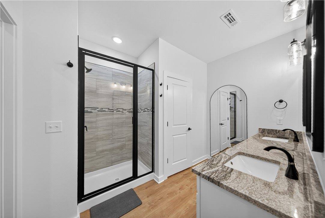 13 Crieff Circle, Bella Vista, AR 72715