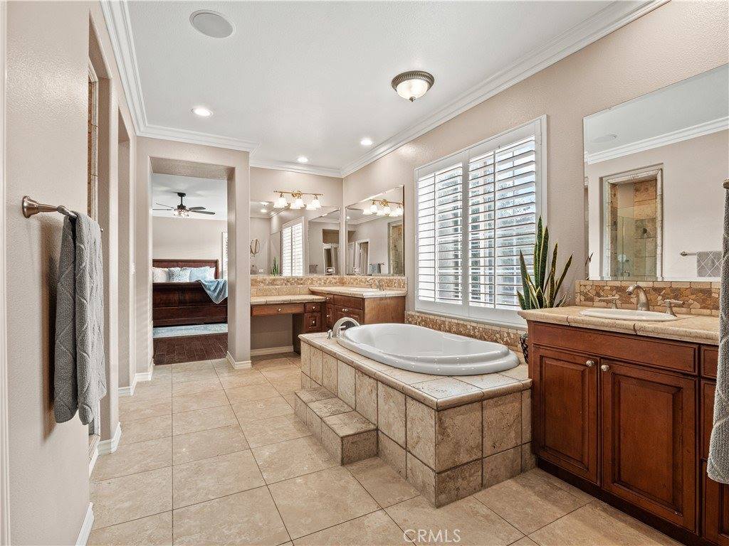 26802 Stonegate, Valencia, CA 91381