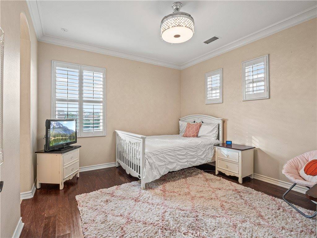 26802 Stonegate, Valencia, CA 91381