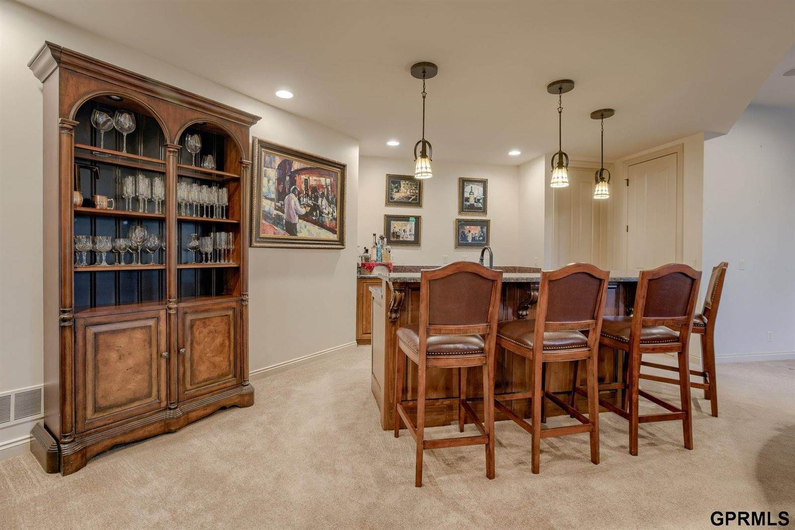 19010 Hamilton Street, Elkhorn, NE 68022