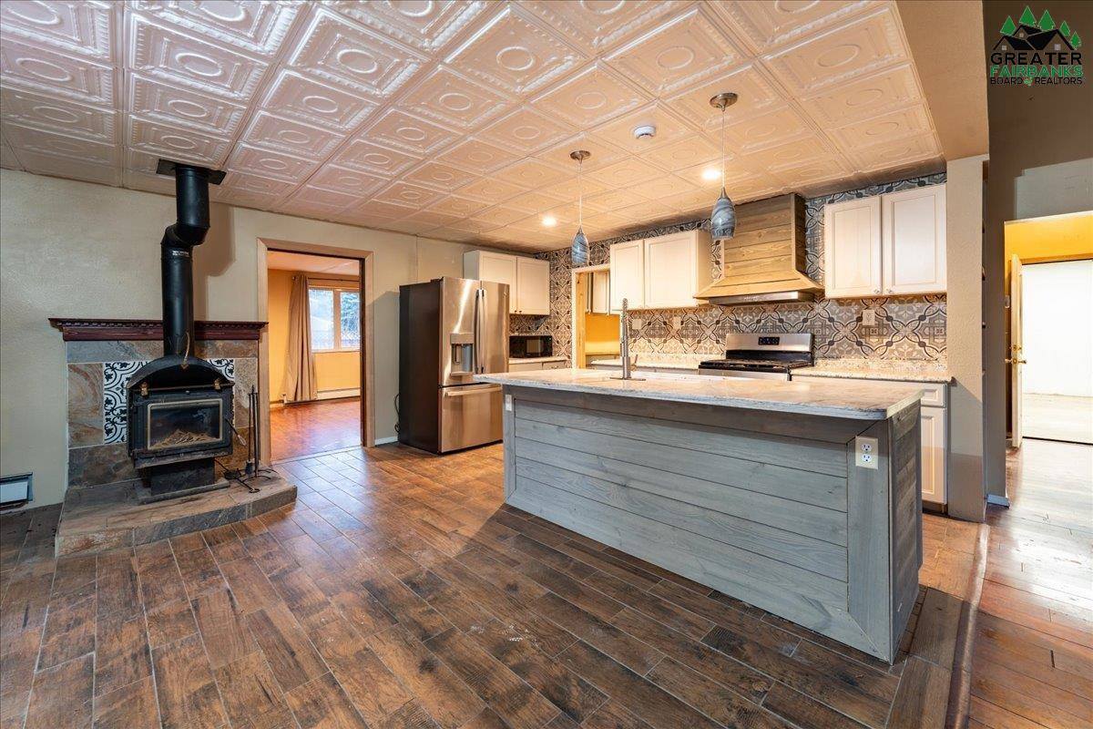 2013 Blackburn Way, North Pole, AK 99705