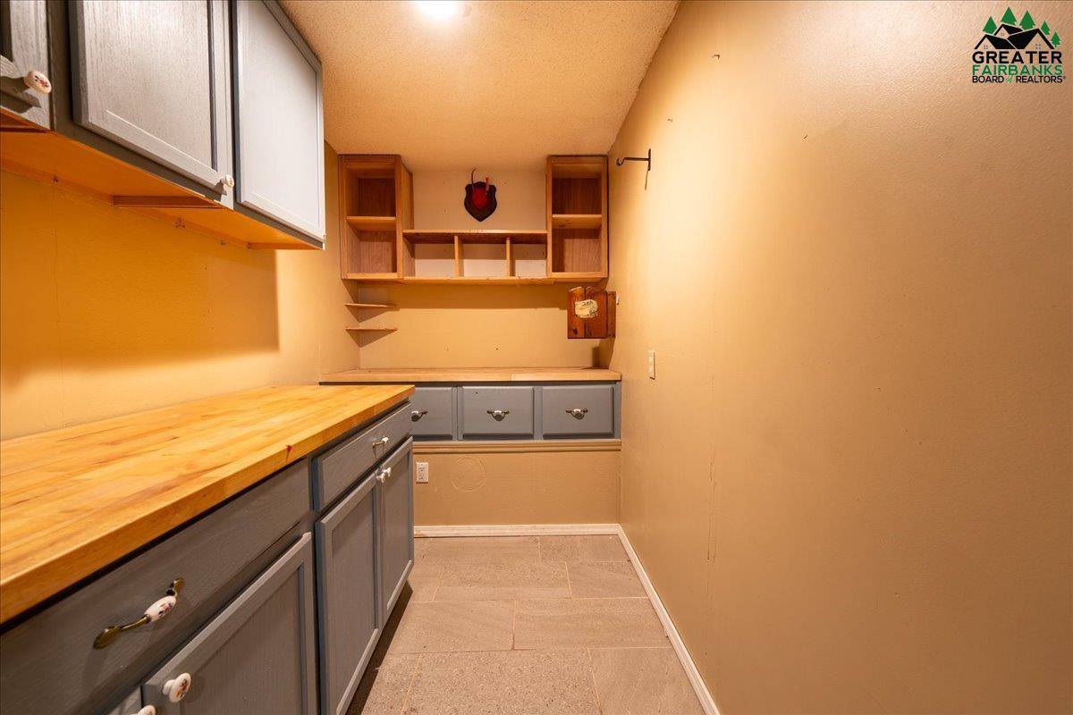 2013 Blackburn Way, North Pole, AK 99705