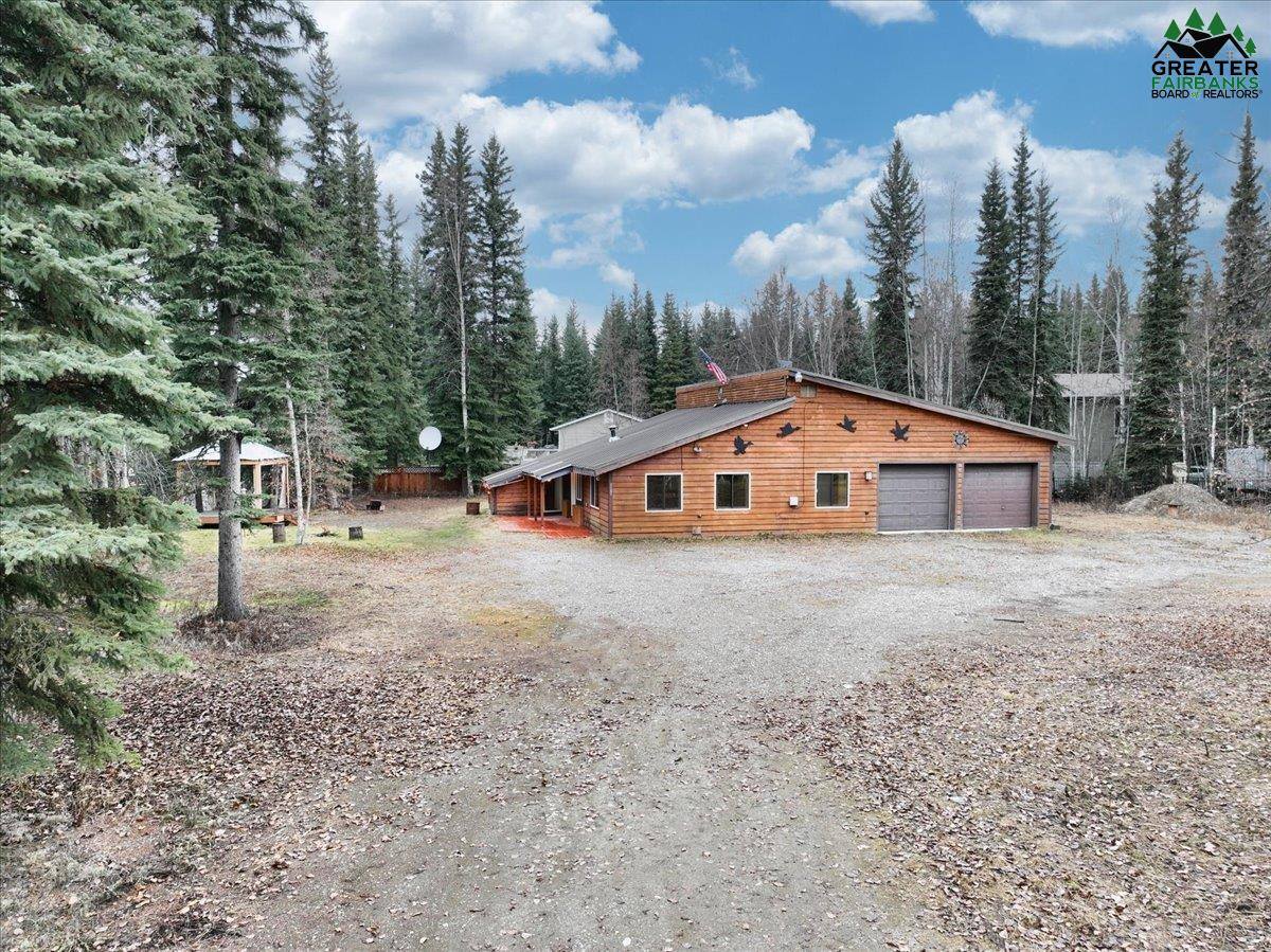 2013 Blackburn Way, North Pole, AK 99705