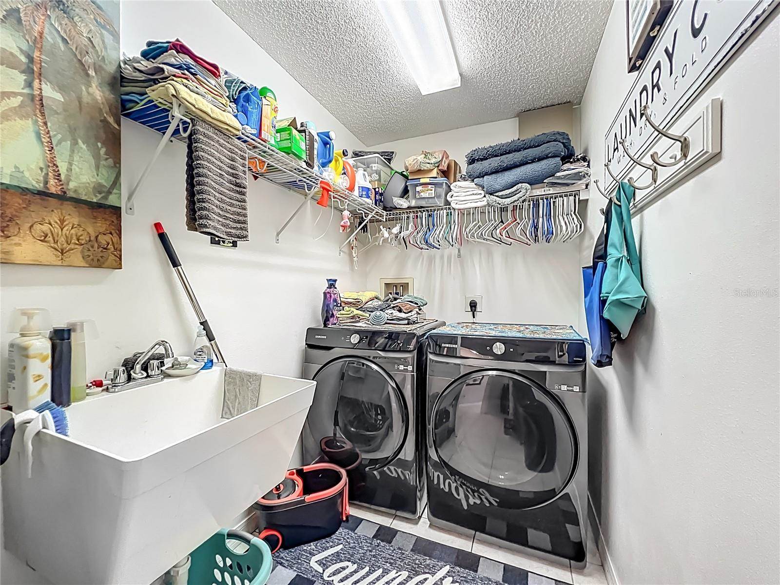 11740 SE 169th Avenue Road, Ocklawaha, FL 32179