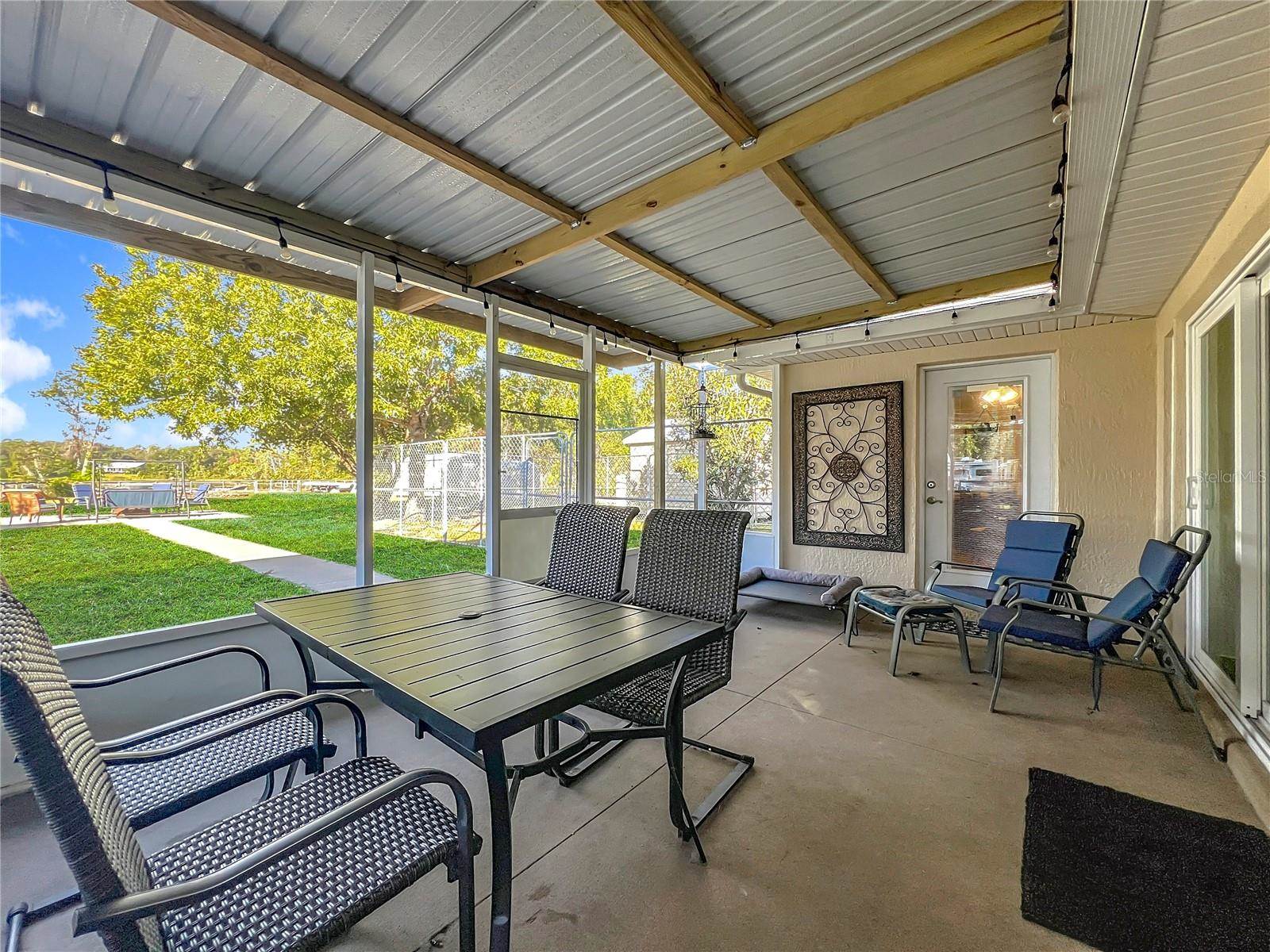 11740 SE 169th Avenue Road, Ocklawaha, FL 32179