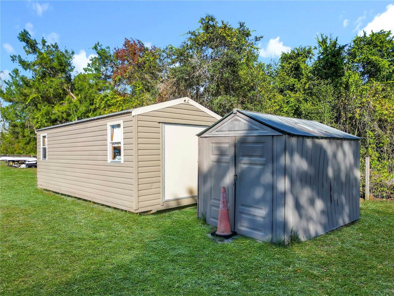 11740 SE 169th Avenue Road, Ocklawaha, FL 32179