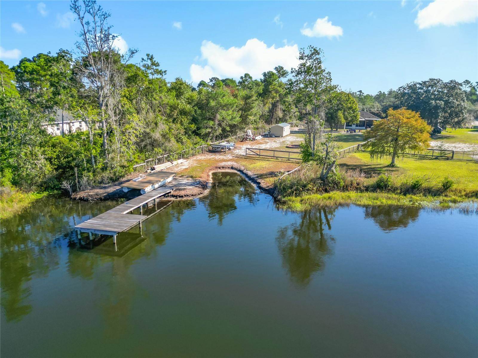 11740 SE 169th Avenue Road, Ocklawaha, FL 32179