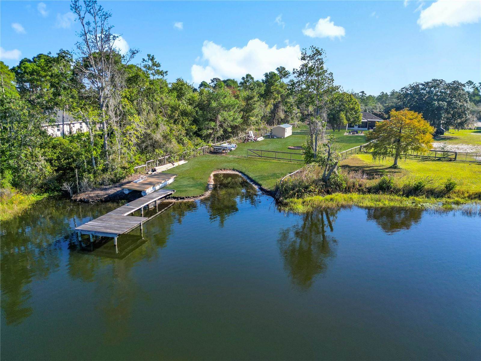 11740 SE 169th Avenue Road, Ocklawaha, FL 32179