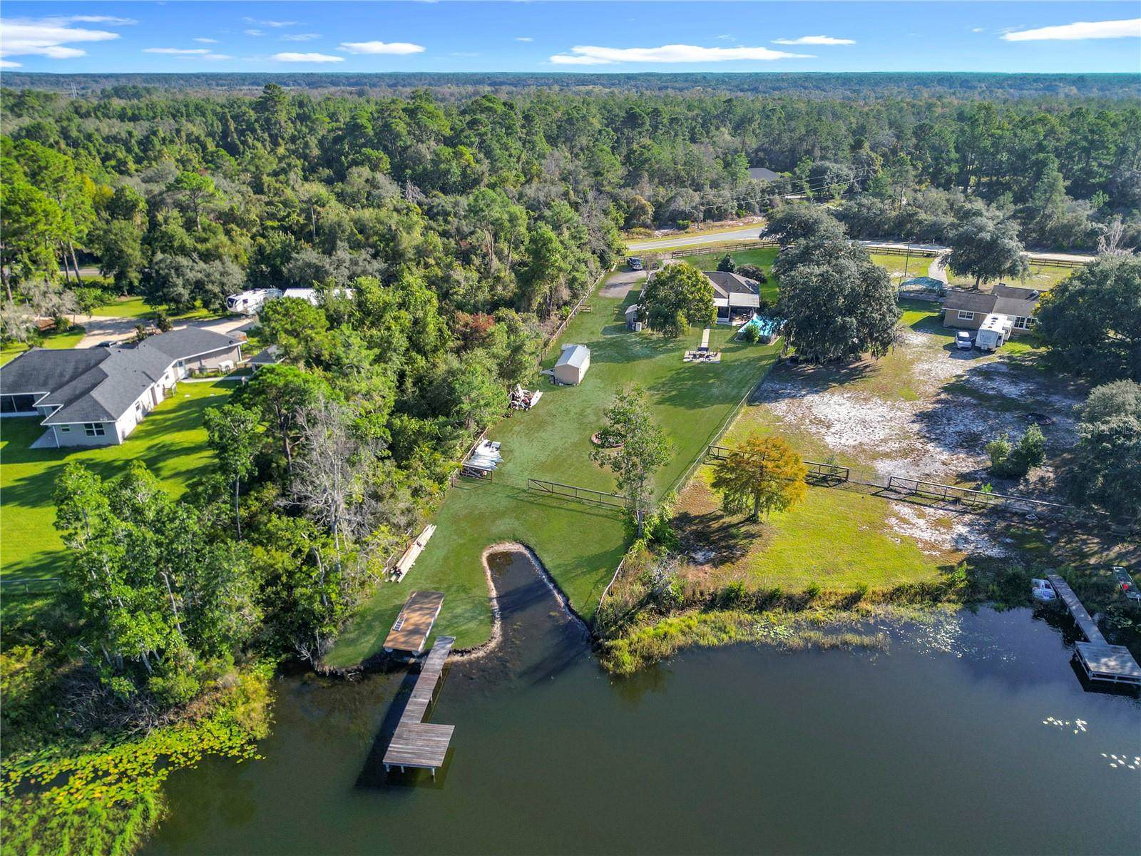 11740 SE 169th Avenue Road, Ocklawaha, FL 32179