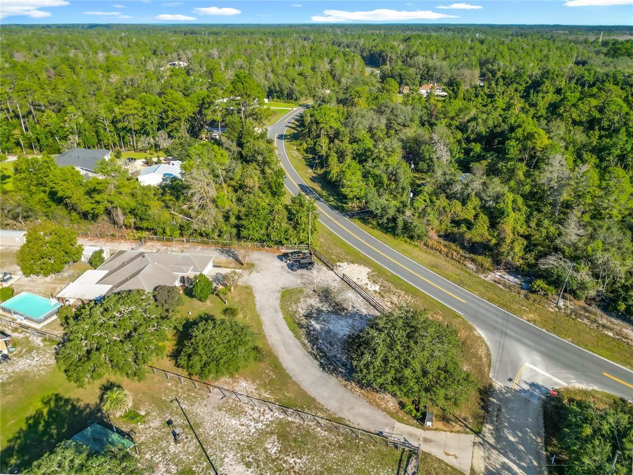 11740 SE 169th Avenue Road, Ocklawaha, FL 32179