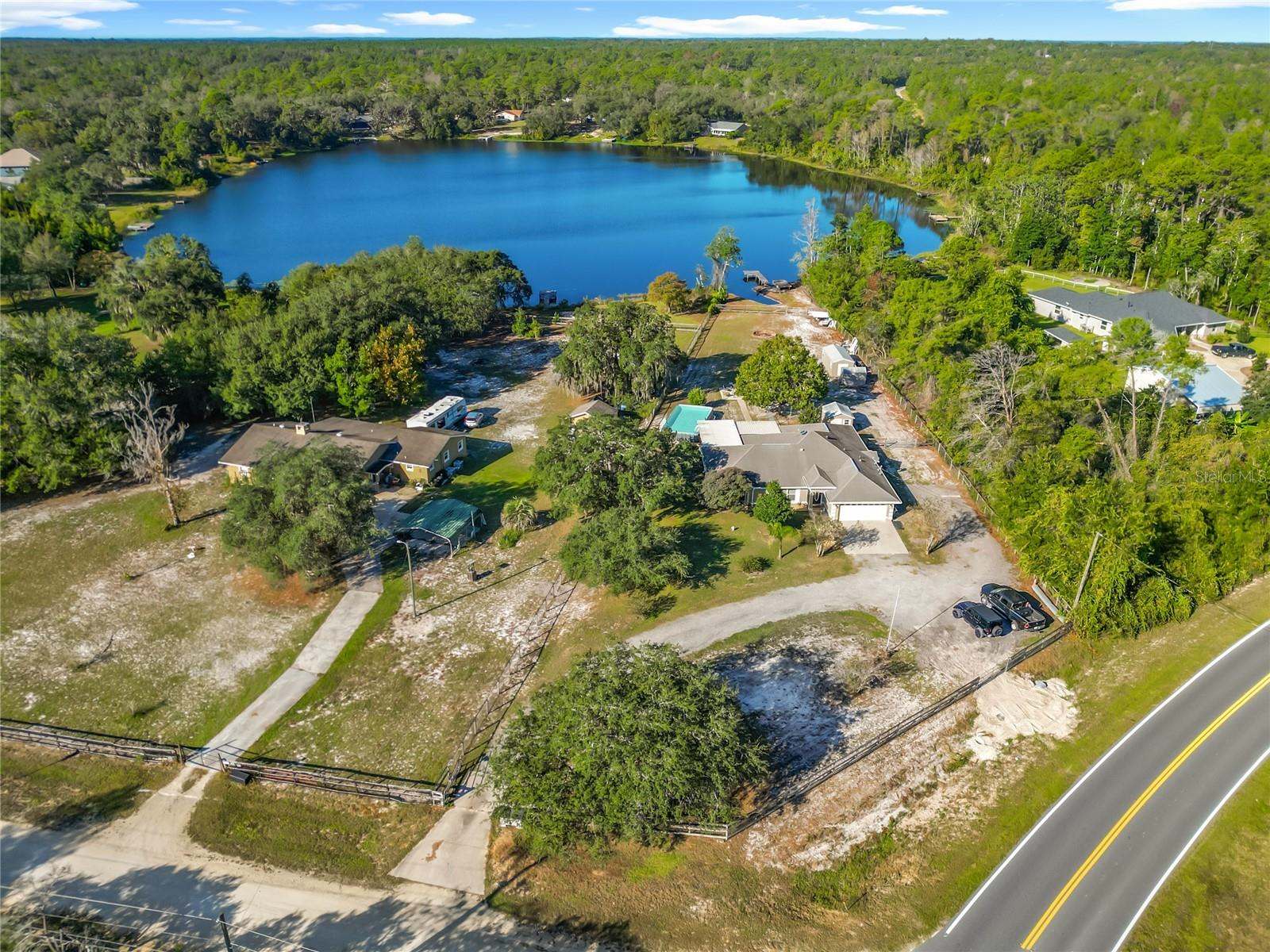 11740 SE 169th Avenue Road, Ocklawaha, FL 32179