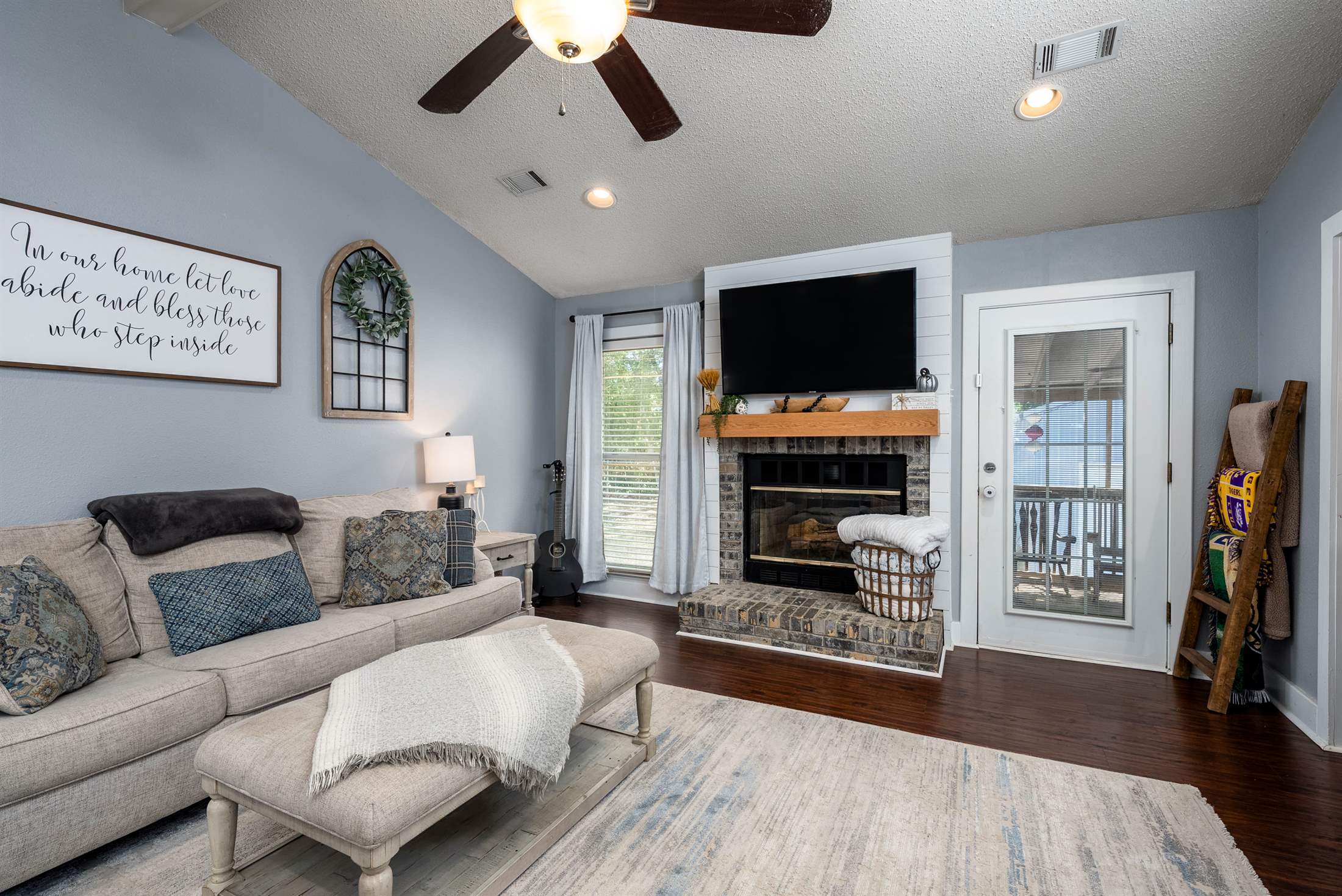 14390 Gentry Drive, Tuscaloosa, AL 35405