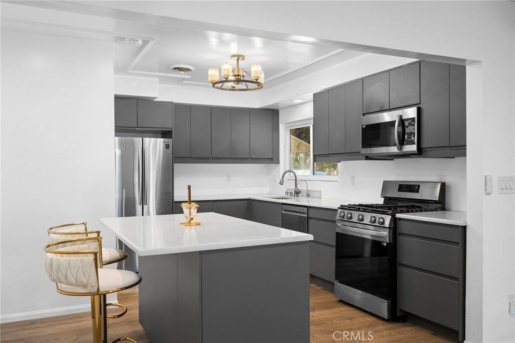 20352 Keswick Street, Winnetka, CA 91306