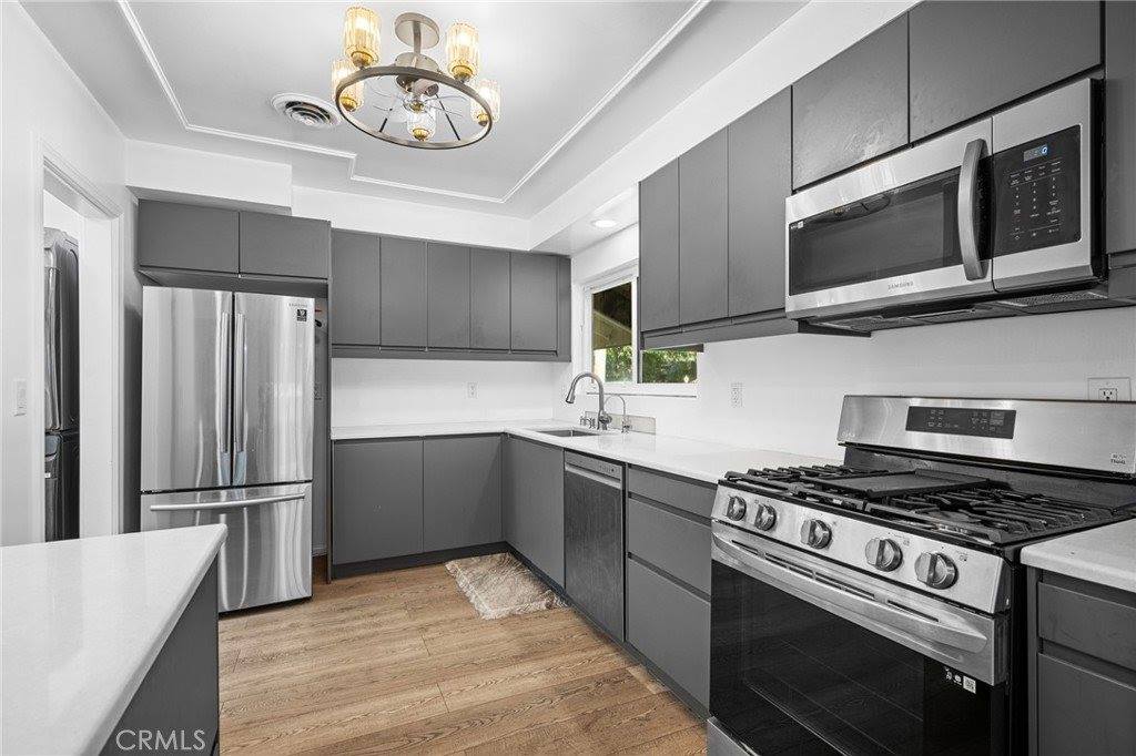 20352 Keswick Street, Winnetka, CA 91306