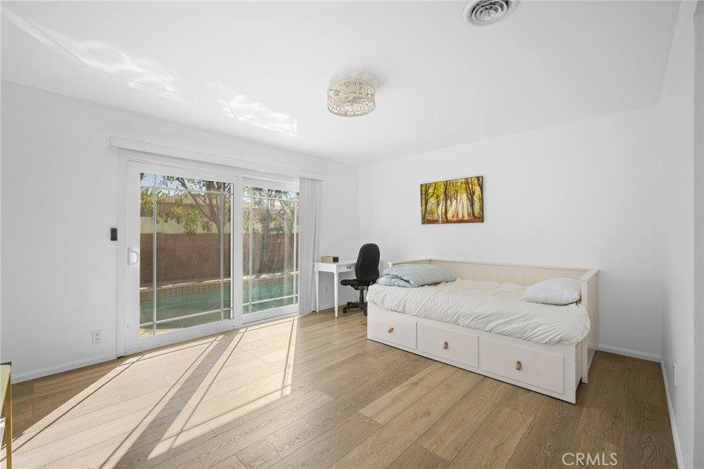 20352 Keswick Street, Winnetka, CA 91306