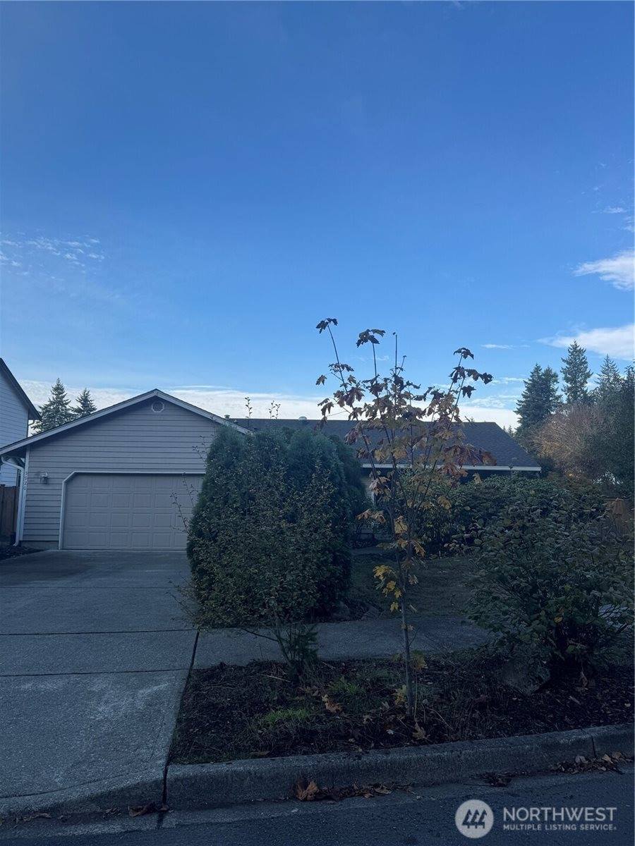 5920 Compton Loop SE, Lacey, WA 98513