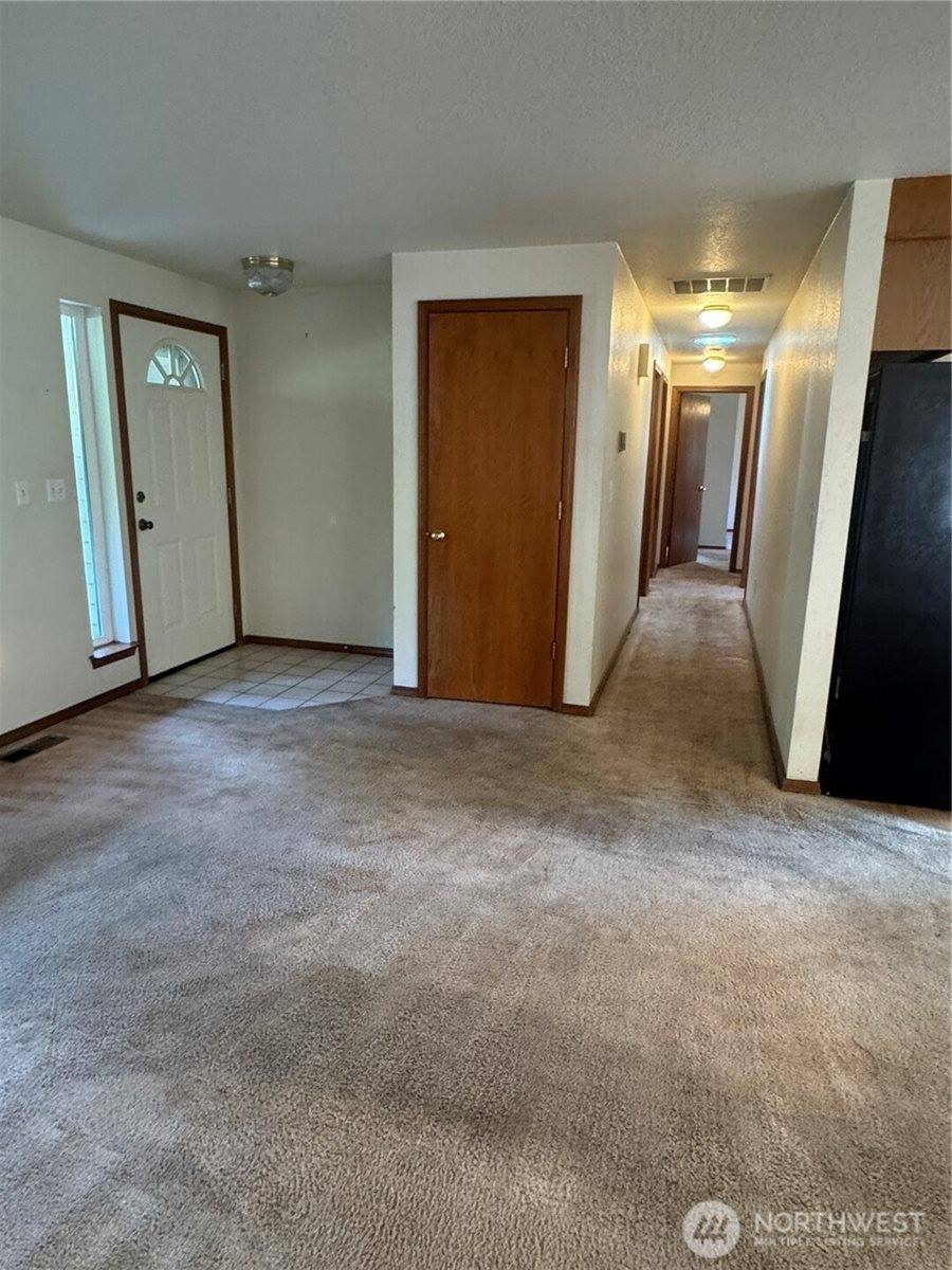 5920 Compton Loop SE, Lacey, WA 98513