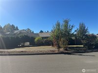5920 Compton Loop SE, Lacey, WA 98513