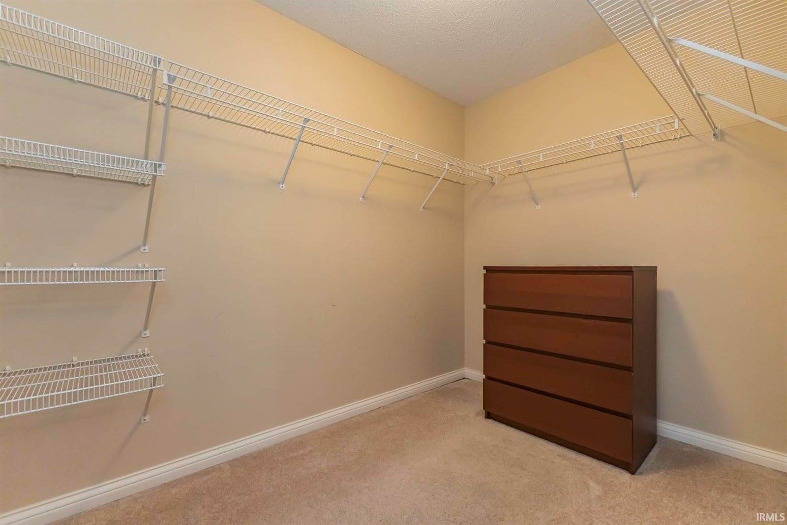 8109 W Irongate Boulevard, Muncie, IN 47304