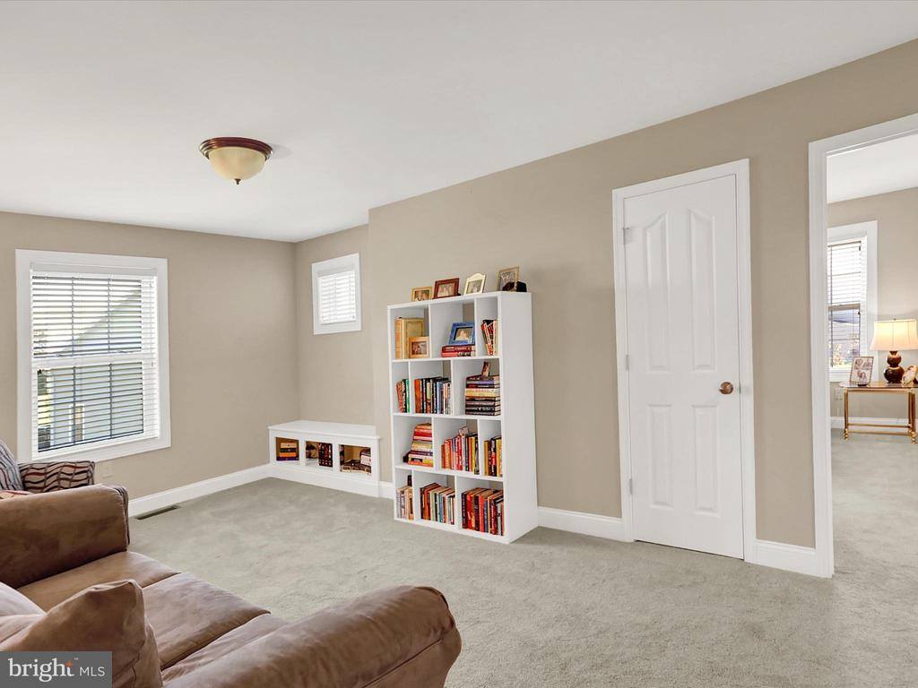 2816 Pin Oak Drive, Harrisburg, PA 17112