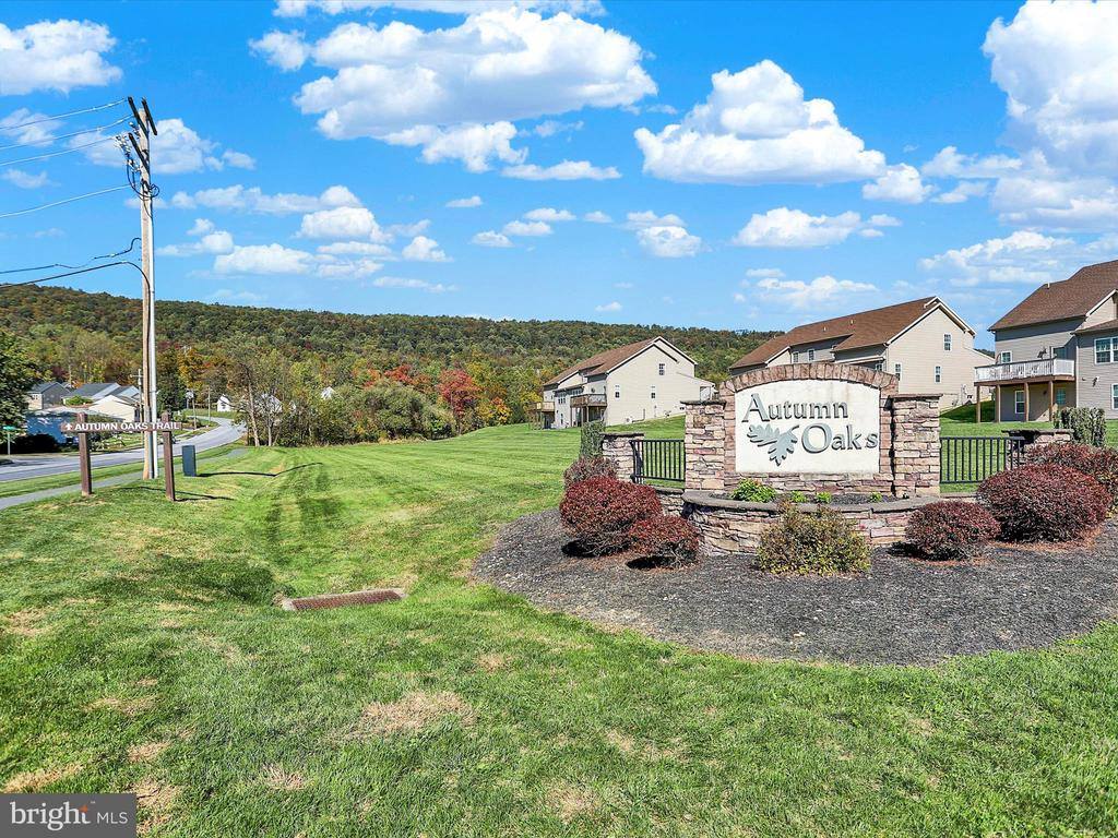 2816 Pin Oak Drive, Harrisburg, PA 17112