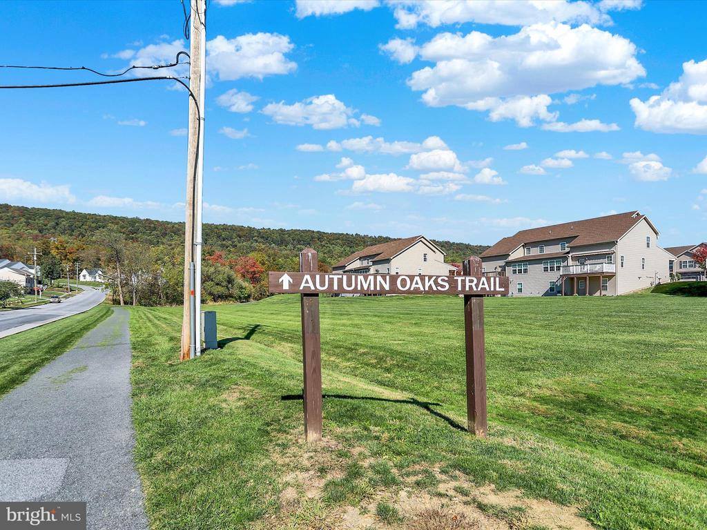 2816 Pin Oak Drive, Harrisburg, PA 17112