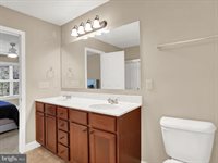 2816 Pin Oak Drive, Harrisburg, PA 17112