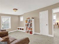 2816 Pin Oak Drive, Harrisburg, PA 17112