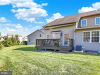 2816 Pin Oak Drive, Harrisburg, PA 17112