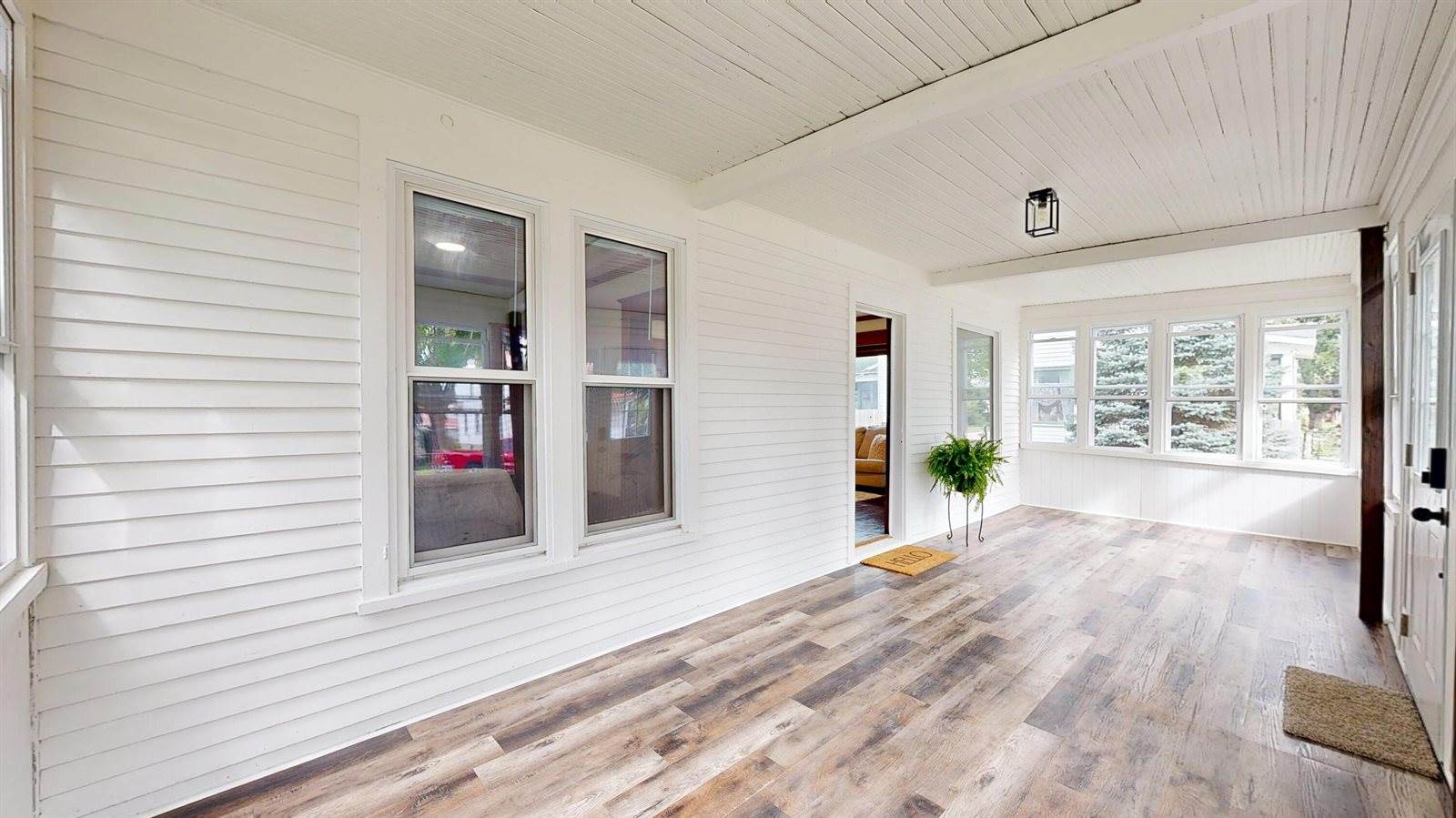 1407 McLean Ave, Tomah, WI 54660