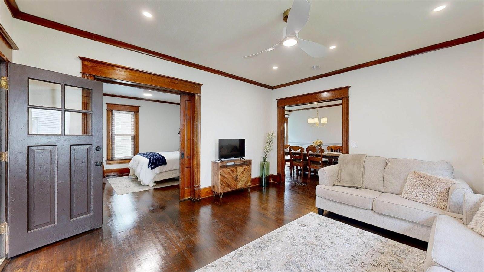 1407 McLean Ave, Tomah, WI 54660