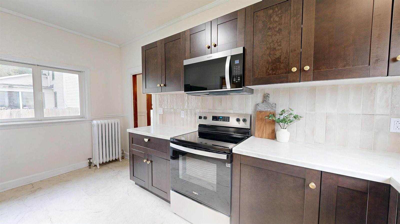 1407 McLean Ave, Tomah, WI 54660