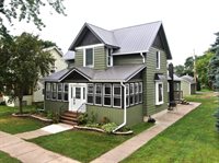 1407 McLean Ave, Tomah, WI 54660