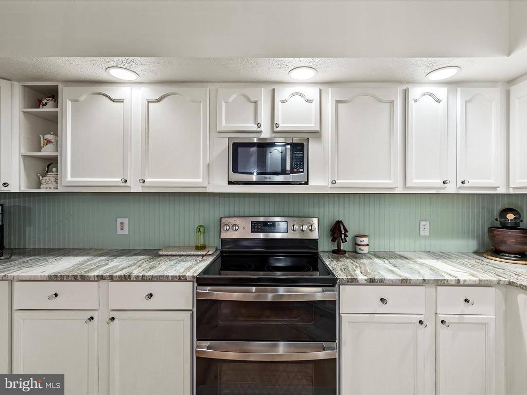 300 Lilys Way, Winchester, VA 22602