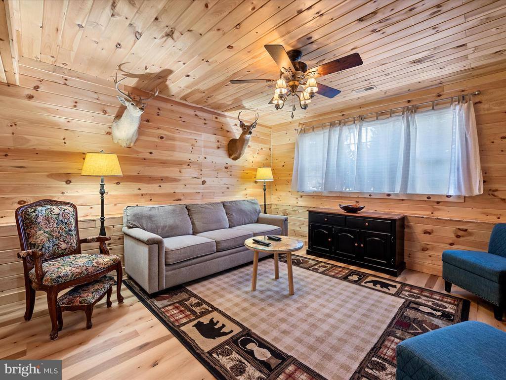 300 Lilys Way, Winchester, VA 22602