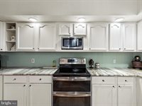 300 Lilys Way, Winchester, VA 22602