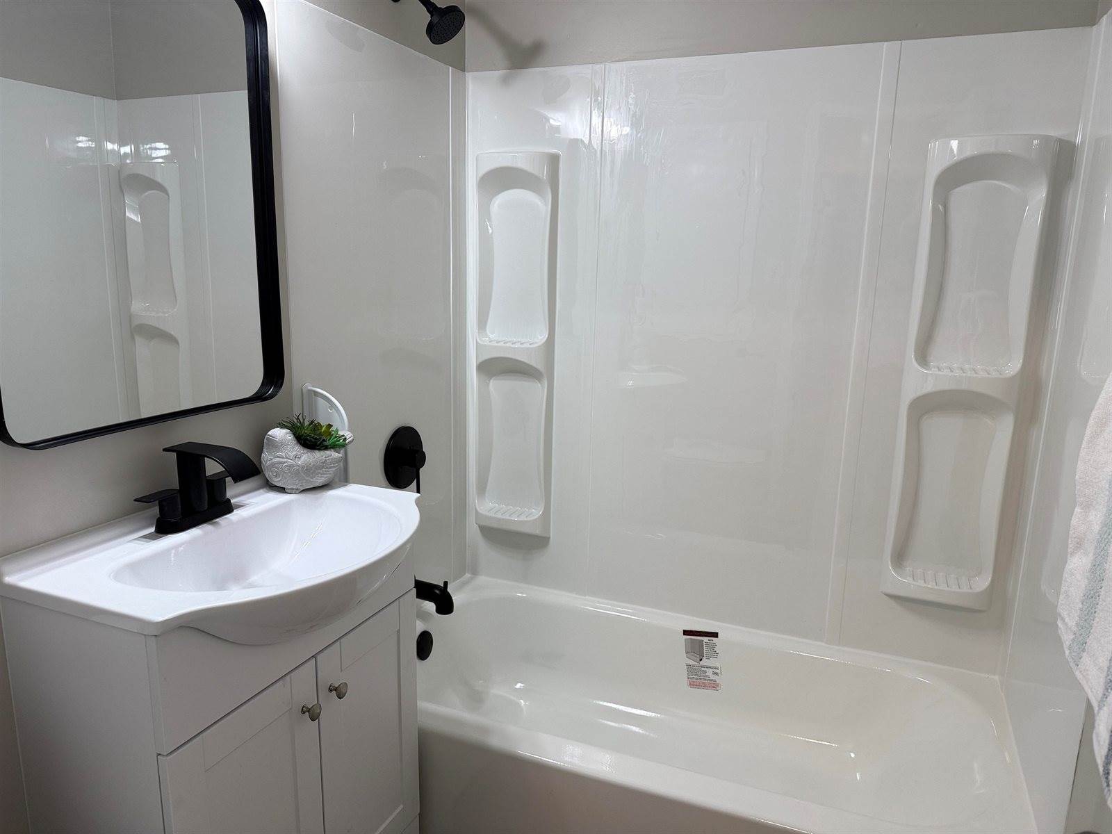 2202 South Grove St, Wichita, KS 67211