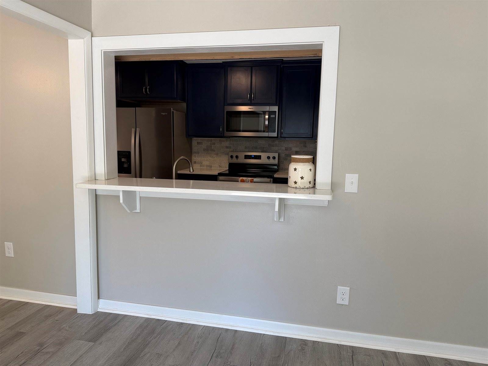 2202 South Grove St, Wichita, KS 67211