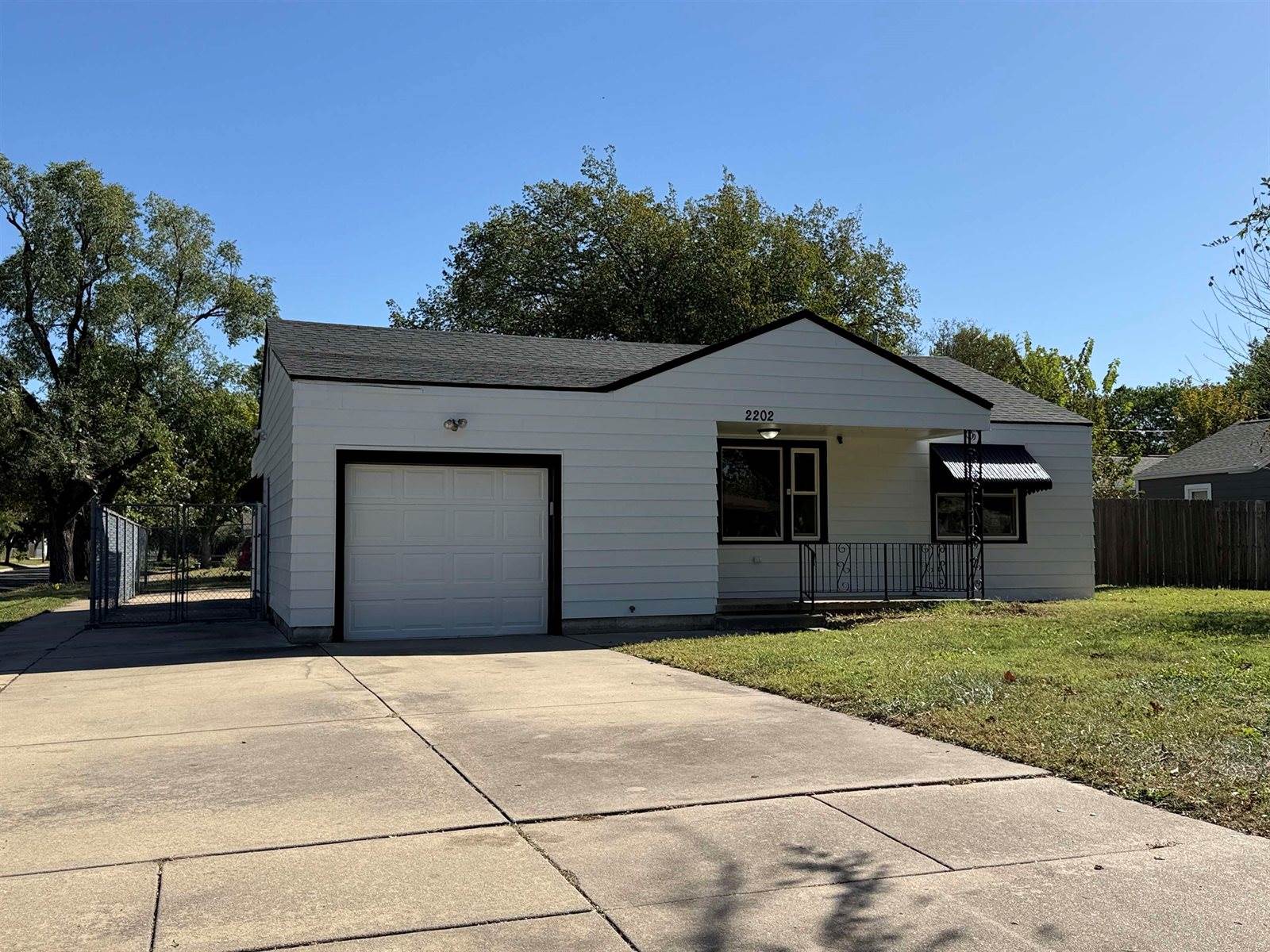 2202 South Grove St, Wichita, KS 67211