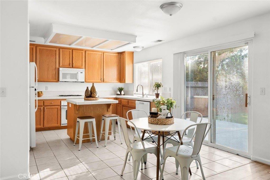 1614 Harvest Glen, Chico, CA 95928