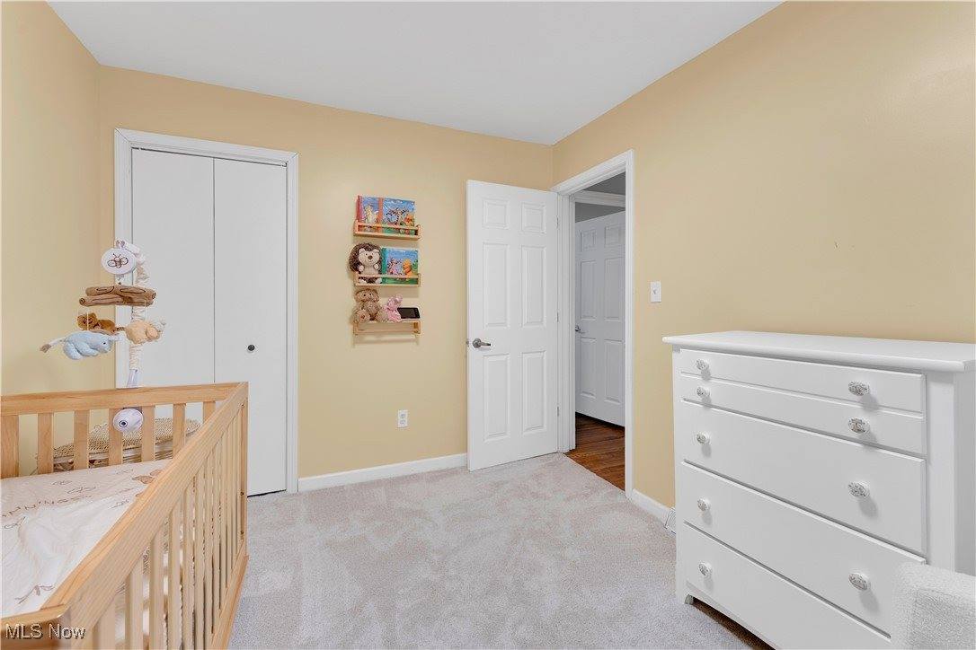 42 North Navarre Avenue, Austintown, OH 44515