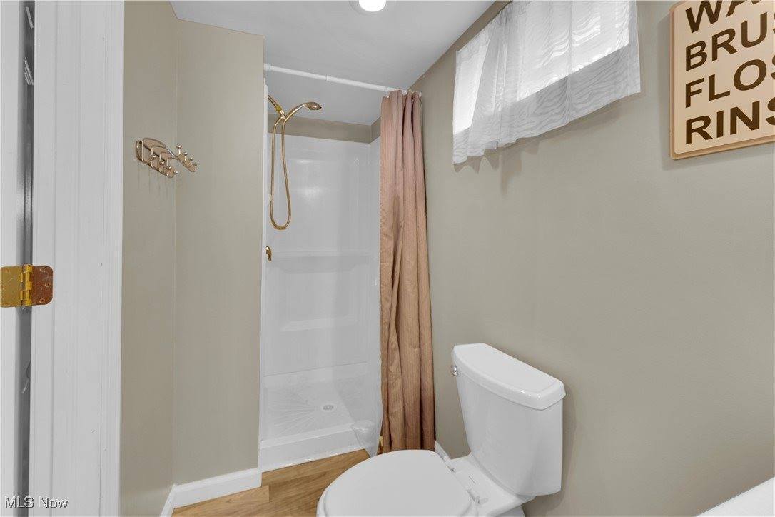 42 North Navarre Avenue, Austintown, OH 44515