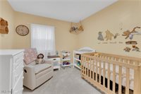 42 North Navarre Avenue, Austintown, OH 44515